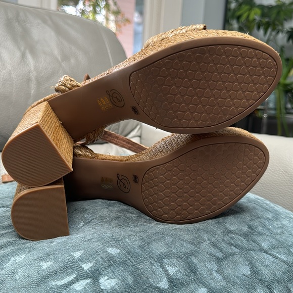 New Chinese Laundry womens Truett Ankle Strap high Heeled Sandal - Picture 9 of 10